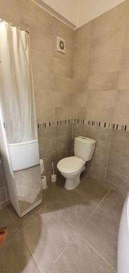 Inchiriez garsin Militari Residence - 6