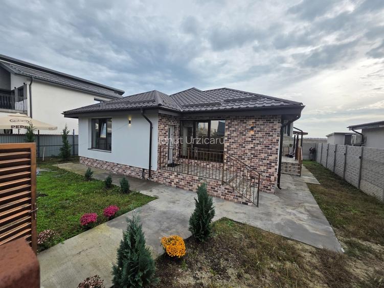 Casă pe parter, 3 camere, teren 380 mp, suprafata utila 94 mp