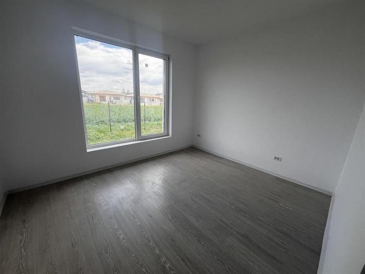 Casa individuala 4 camere in Tunari. - 7