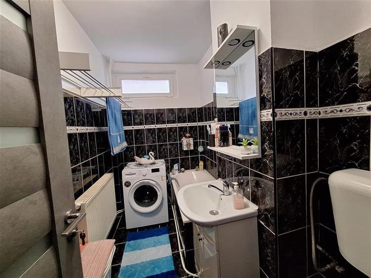 Apartament 2  camere decomandat , zona Mioritei - 7