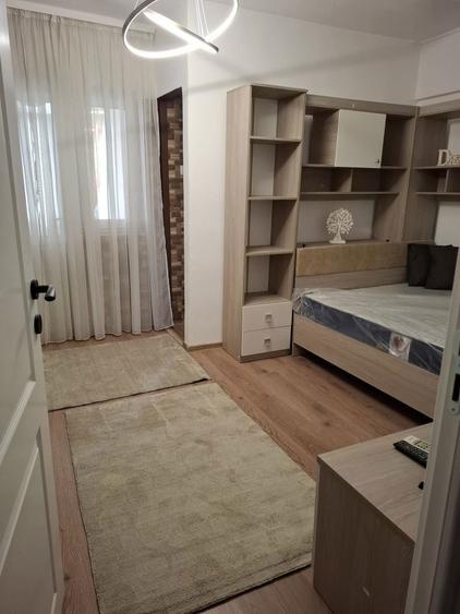 Pers fizica,inchiriez garsoniera, 25 mp , bld Poitiers, Siraj - 8