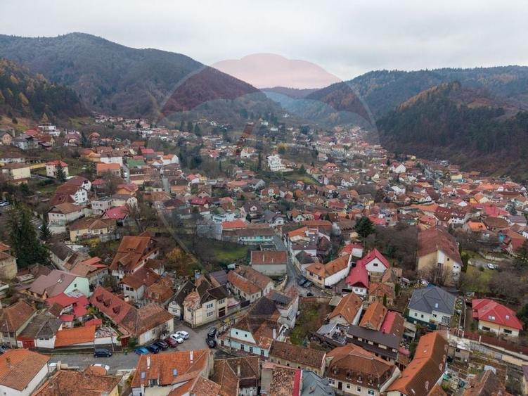 Corp de casa cu 2 studiouri independente, ideal pentru regim hotelier - 3