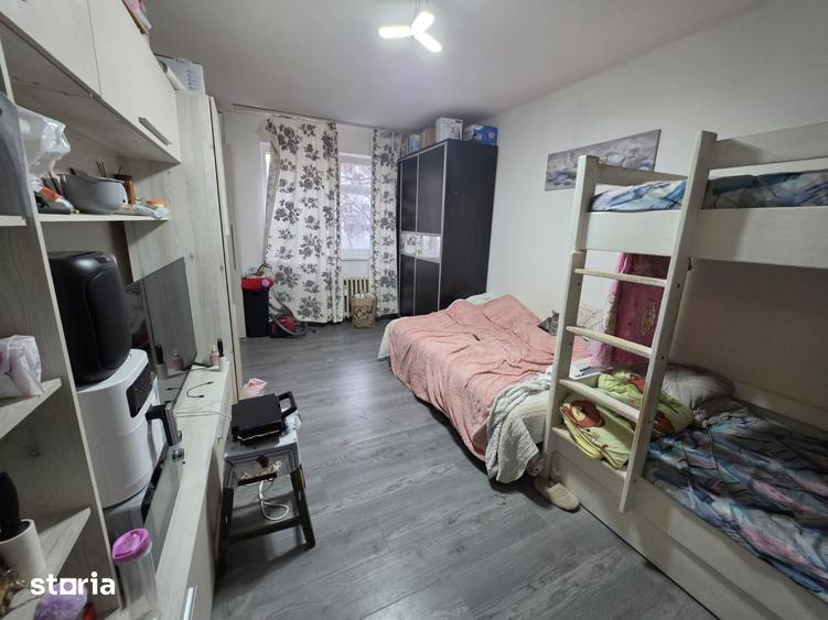 Dristor, Ramnicul Valcea,10 minute metrou, parc IOR, stradal pe Racari - 1