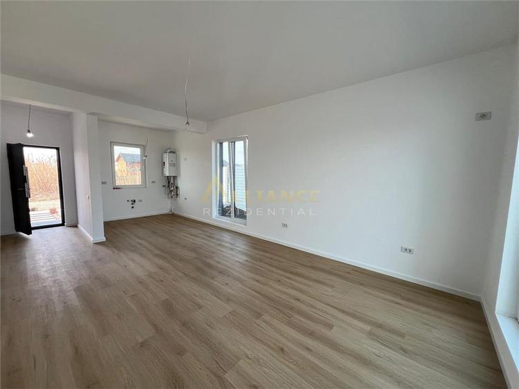 Casa individuala parter - 3 camere - 2 bai - 440mp teren - 8