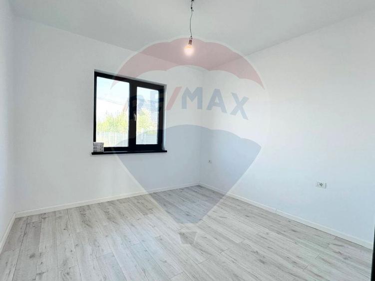 Casa noua, individuala, stil american - Crevedia - 19