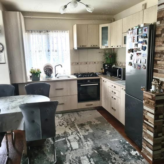 Vand apartament cu 3 camere ?i curte proprie Baia Mare - 3