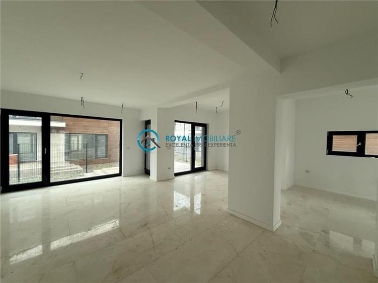 Royal Imobiliare - Vanzare Vila de lux zona Paulesti - 1