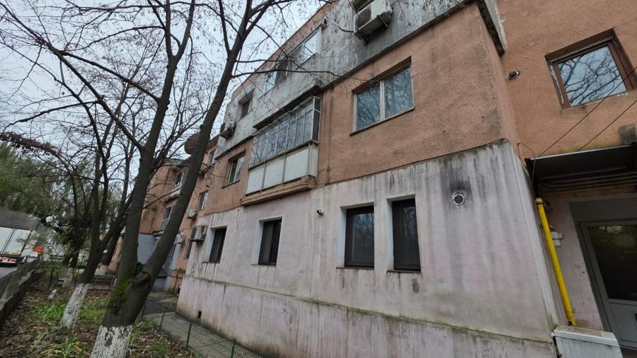 Stefanestii de Jos, 3 camere 70 mp,2 bai,centrala proprie,etaj 1/2,Comision 0% - 22