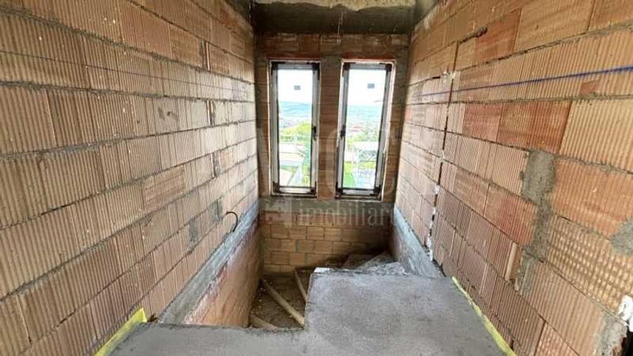 Casa 4 camere de vanzare in Dezmir - 8