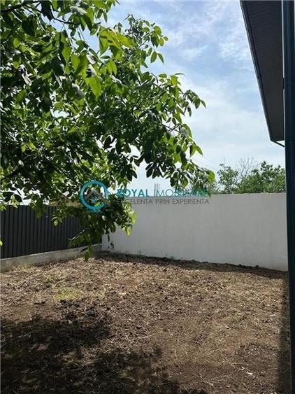 Royal Imobiliare-Vanzare Vila Zona Mitica Apostol - 3