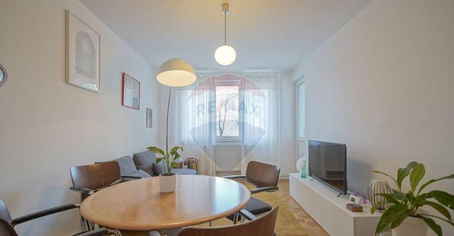 Apartament cu 3 camere de inchiriat B-dul Victoriei - 17
