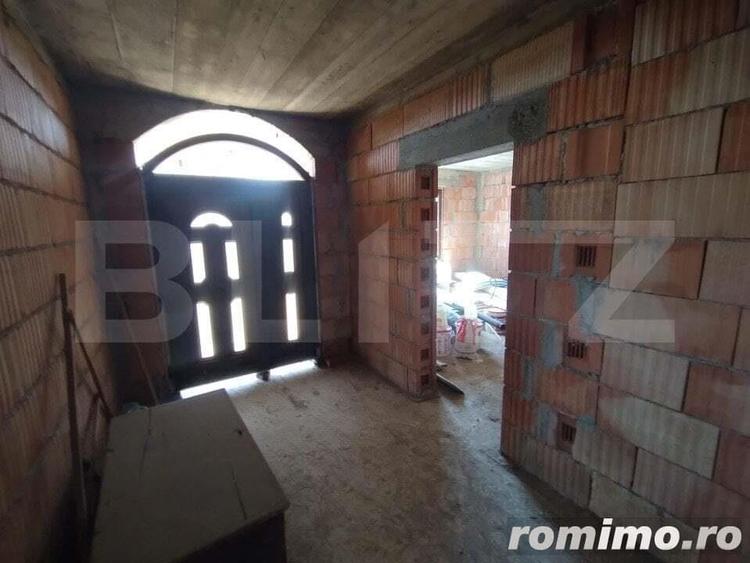 Casa la rosu,200mp,2 nivele,500 mp teren imprejmuit,zona Sigmir - 3