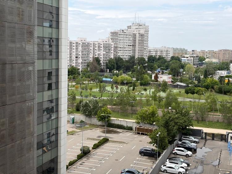 Apartament cu 3 camere decomandat, mobilat în Lujerului