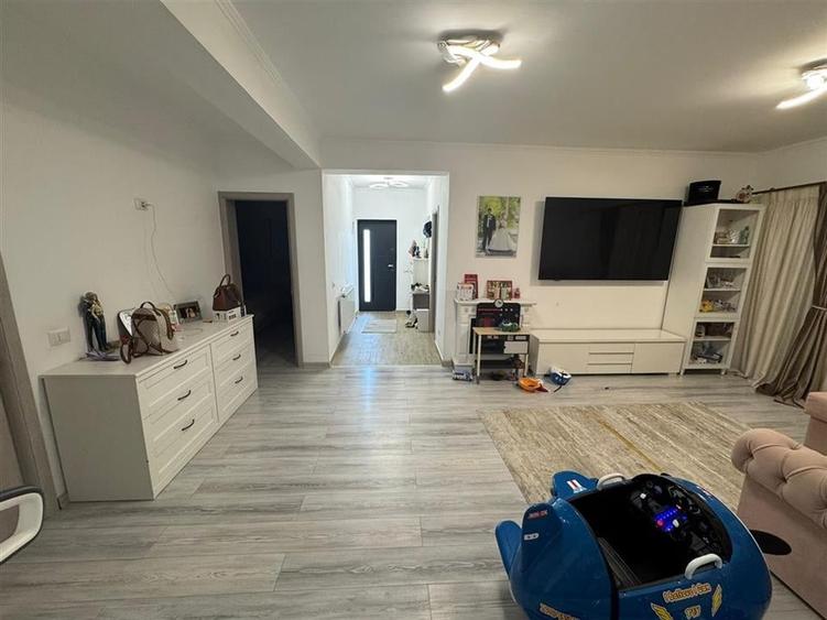 Casa caramida , an 2021 , de vanzare in Focsani Nord - Livada - 4