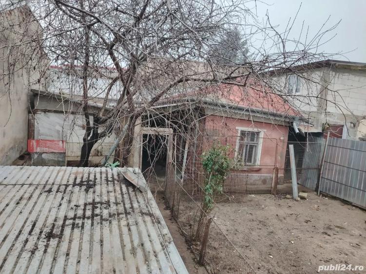 Casa batraneasca de vanzare Doamna Ghica Petricani proprietar teren 210 mp - 4