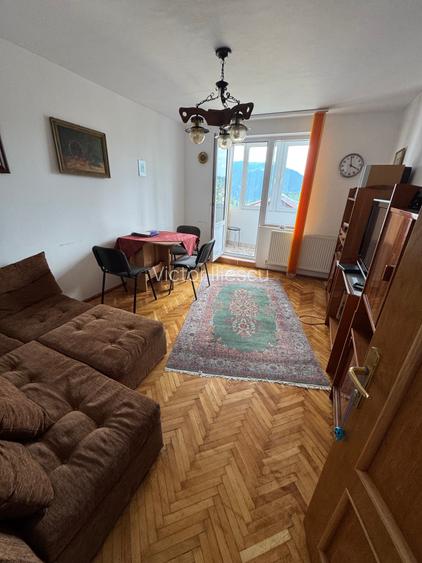Apartament cu 3 camere decomandat, mobilat în Central Apartament cu 3 camere decomandat, mobilat în Central