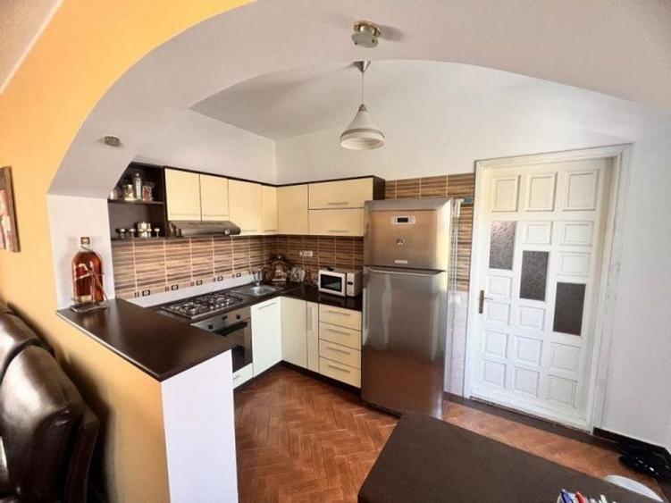 CASA DEOSEBITA 2 CORPURI 758MP ZONA PALAS - 13