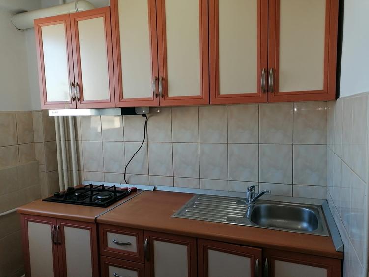 Garsoniera mobilata si utilata, zona Costin Georgian - 5