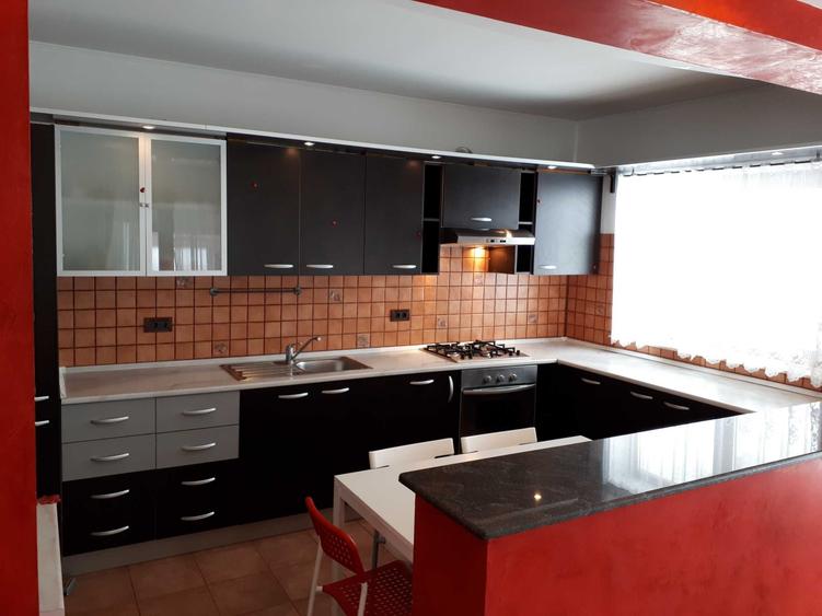 Casă cu 4 camere cu Teren 670 Mp în Gruiu