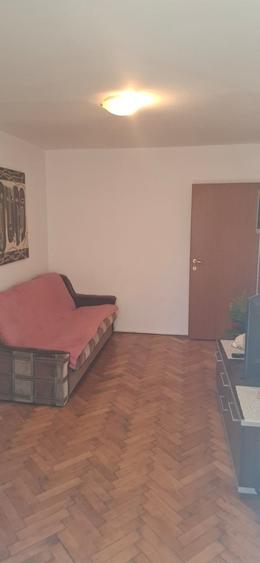 Apartament 3 camere , Et 1, Centala pe gaze, Balcon 48mp - 5