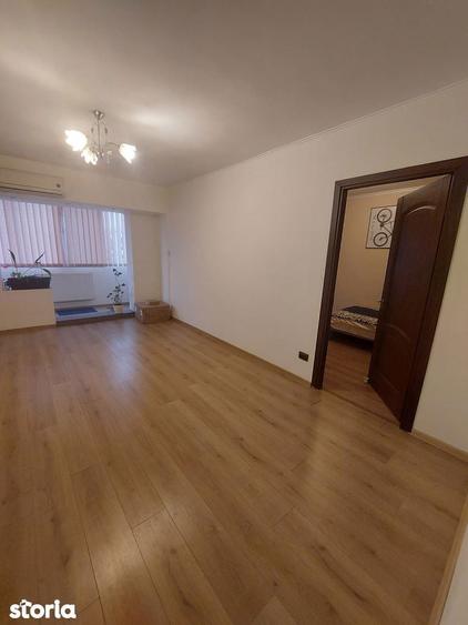 Calea Aradului- 3 camere+living,etaj 2 ,mobilat, 2 bai - 12