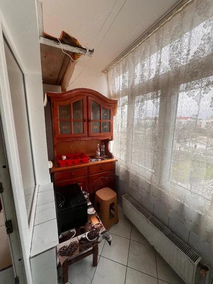 Inchiriez garsoniera - 2