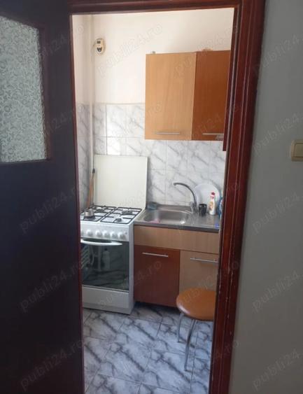 Garsoniera de vanzare - zona Auchan TItan - 4