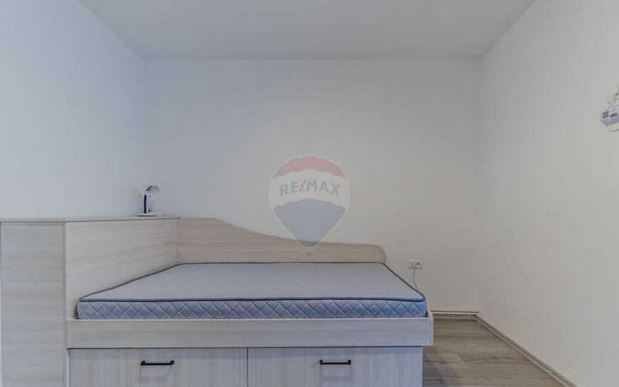 REZERVAT| GARSONIERA|DE VANZARE| ETAJ 2/4| MOBILATA SI UT... - 2