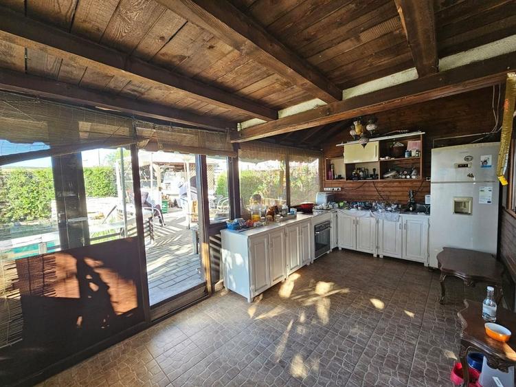 Pensiune de vanzare in Costinesti la doar 0.9 m distanta de plaja - 6