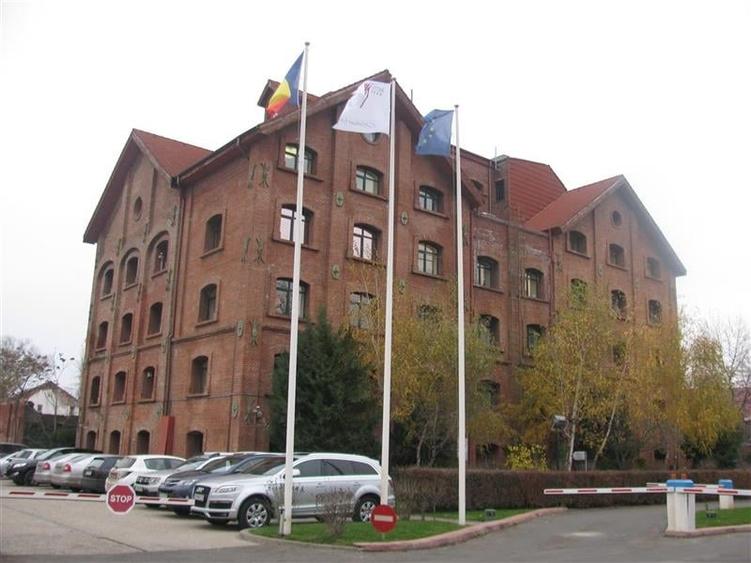 Caro Castel Office Building - 352 mp - 1