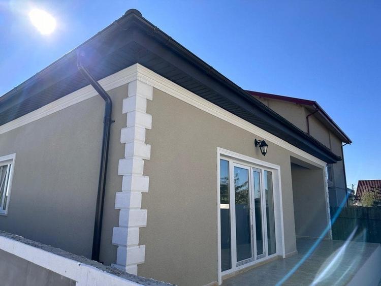 Casa compusa din 4 camere de vanzare, situata in Valu lui Traian - 2