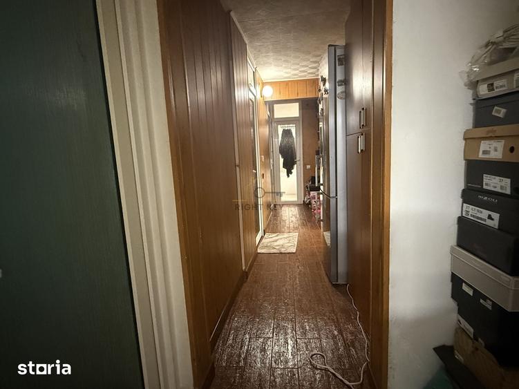Apartament cu 4 camere decomandat în Central