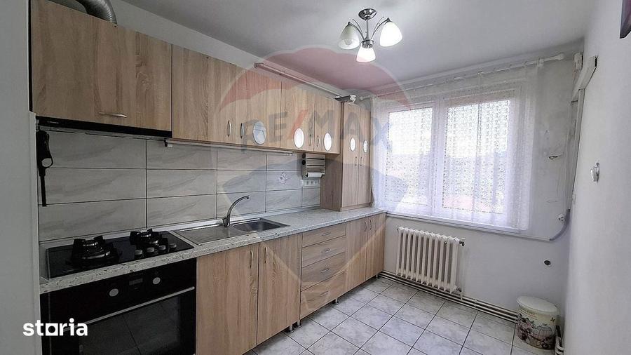 Apartament cu 2 camere de vanzare in zona Central Reghin - 2
