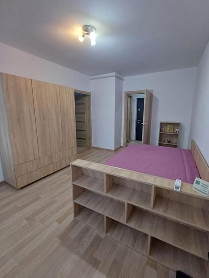 Inchiriez 1400 Ron - Vand 49.000 Eur garsoniera decomandata 30 m. - 2