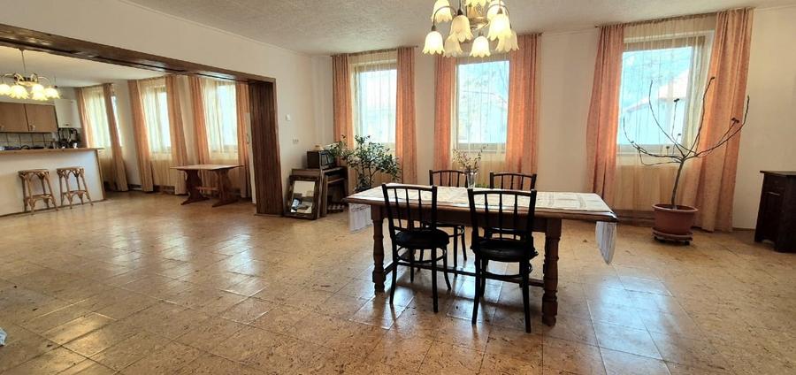 Saxon-Style Estate for Sale in Sanpetru (Petersberg), Brașov, Transylvania - 13