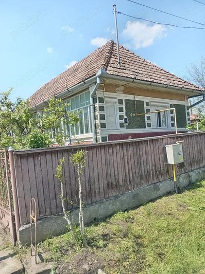 Casa de vanzare cu gradina Iclandu Mare - 2