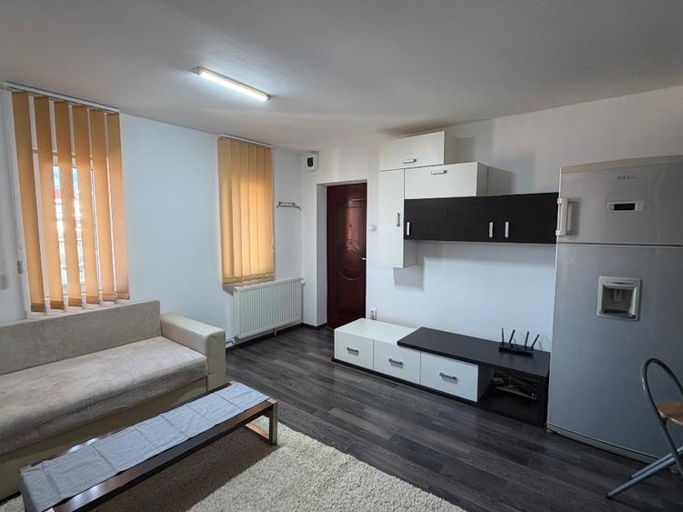 Închiriez apartament 3 camere decomandat pe termen lung - 4