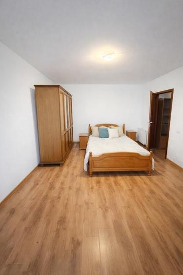 Apartament in zona Stejarului  , 44 mp utili plus balcon , parter inalt. - 1