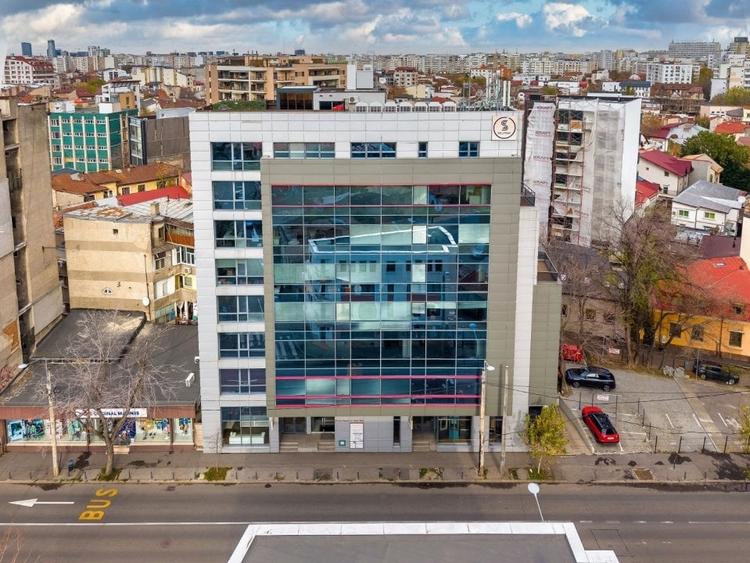Spațiu de inchiriat pentru birouri in cladirea Dacia Business Center - Moșilor - 1