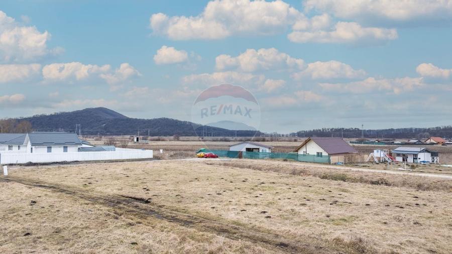 Teren intravilan de vânzare în Hărman – zonă în plină dezvoltare - 10