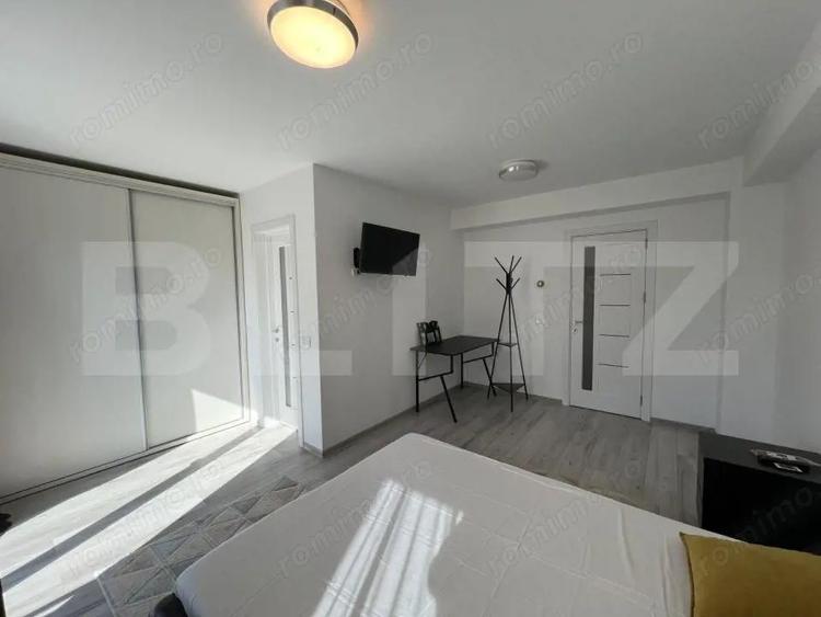 Apartament cu 3 camere si 2 bai, terasa 22 mp, 1 Mai - 10