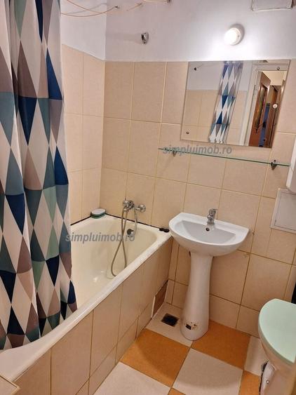 Decomandat 2 Camere Metrou 1 Decembrie 1918 - 5