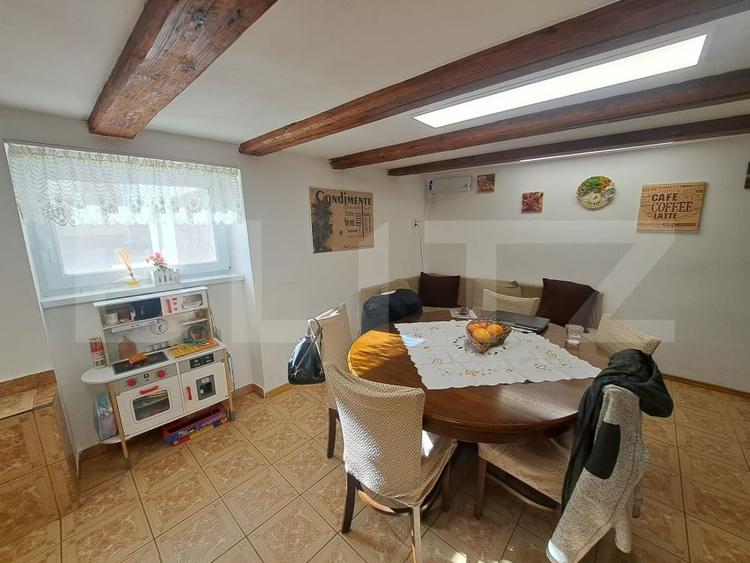 Casa saseasca renovata integral, 2200 mp teren, ideala pentru doua familii - 6