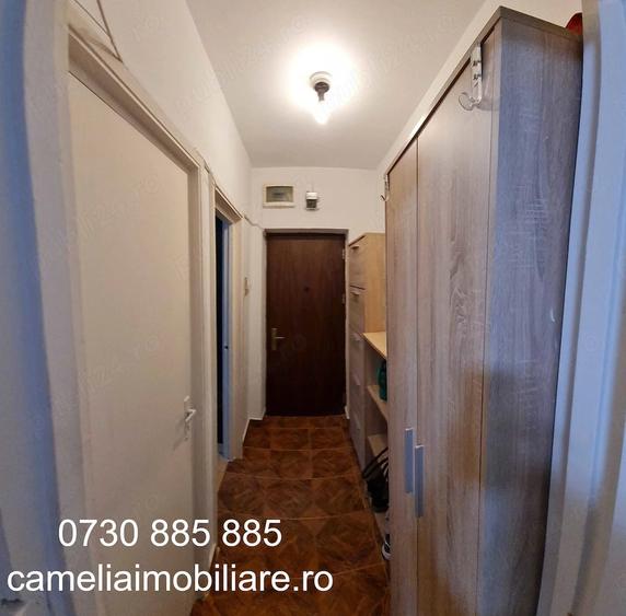 Apartament cu 4 camere semidecomandat în Gorjului
