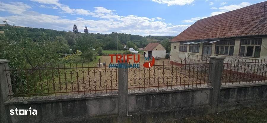 Casă cu 3 camere cu Teren 1084 Mp în Ciugud