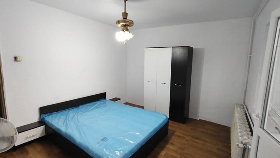 Apartament cu 4 camere decomandat în Vitan Mall