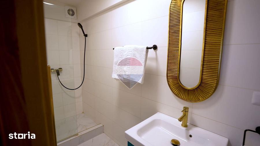 Casă cu Teren 212 Mp în Centrul Civic