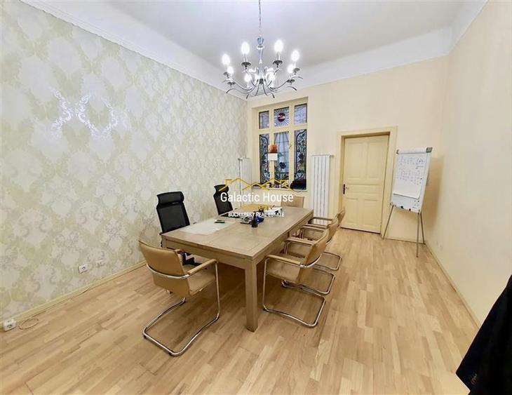 Casă cu 5 camere cu Teren 177 Mp în Dacia