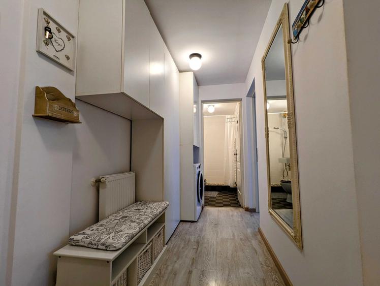 Apartament cu 2 camere decomandat în Florești