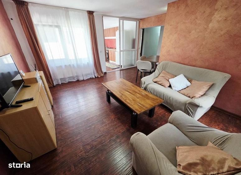 Apartament cu 3 camere în Piața Unirii